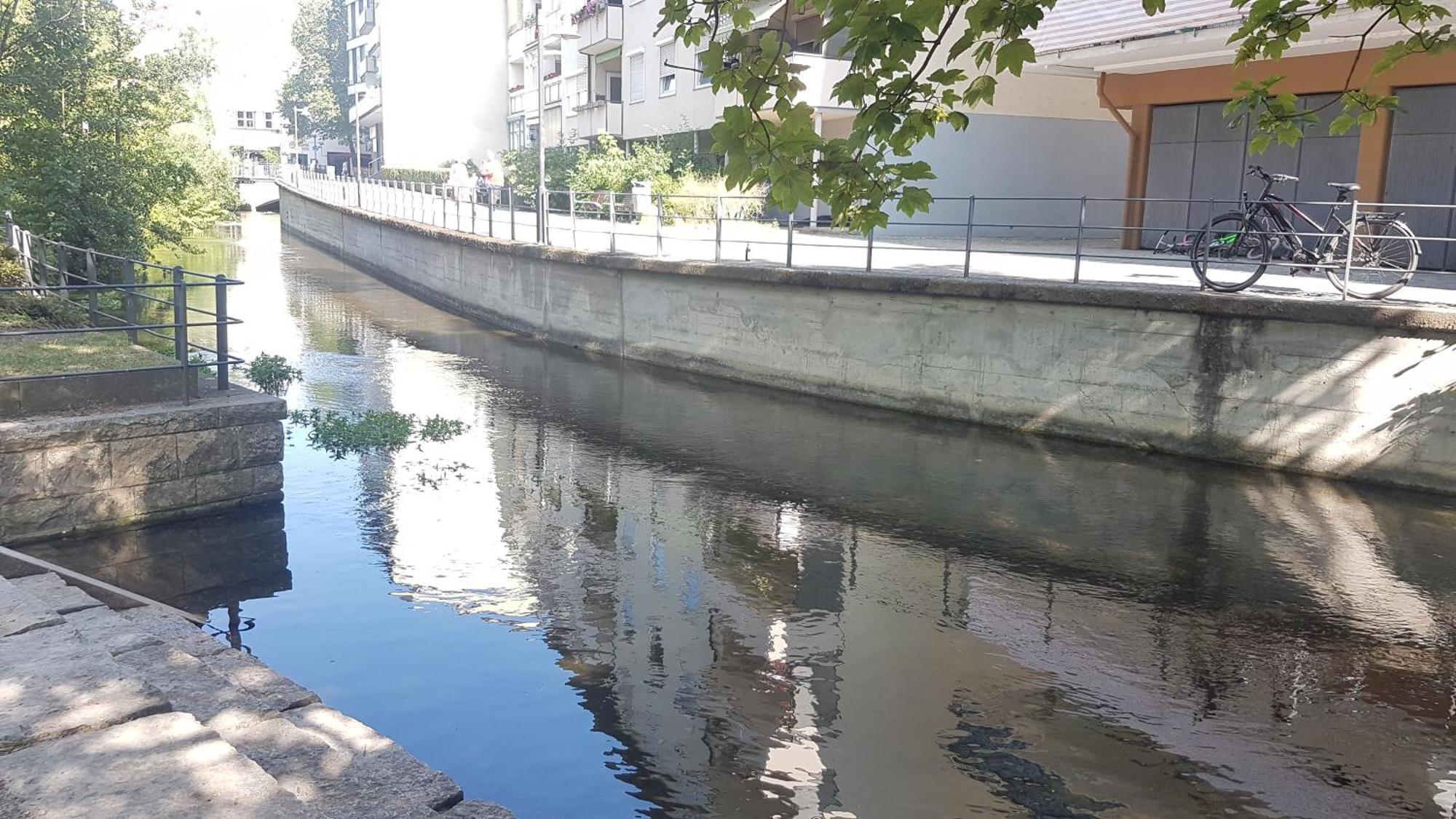 100M Zum Ulmer Muenster: 57M² Wohnung An Der Blau Bagian luar foto